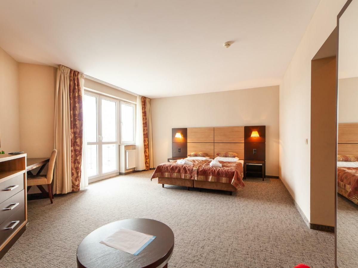 Apartament Hotelowy Delux W Kolobrzegu Ul Kosciuszki 16 Pobyt 7 Nocy 20 Procent Rabatu ,4 Dni 10 Procent Rabatu المظهر الخارجي الصورة